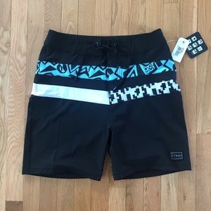 NEW!!!!!GLOBE 19” Boardshort.